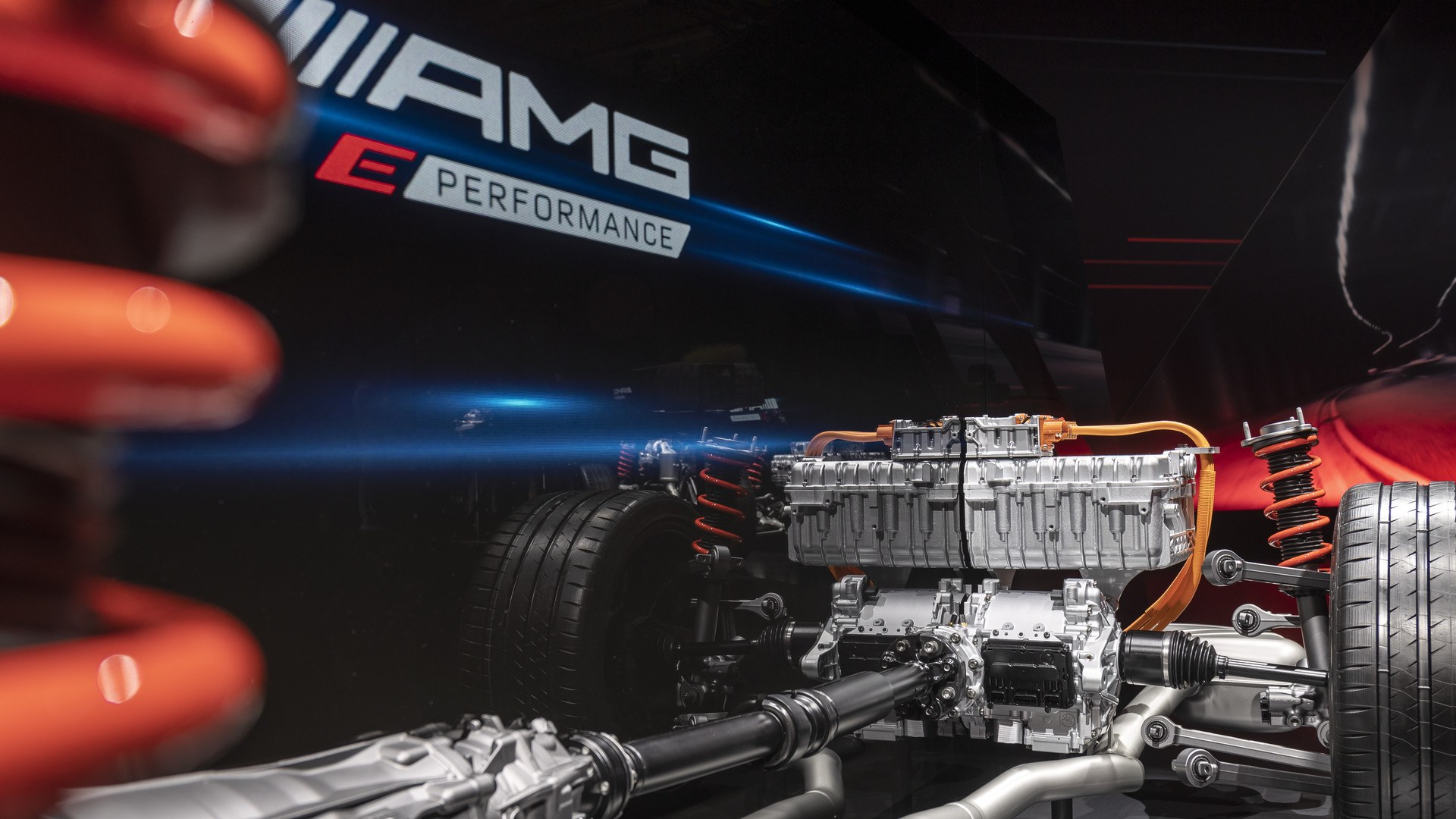 Mercedes-AMG určuje budúcnosť jazdného výkonu