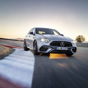 Prevratný Mercedes-AMG C 63 S E PERFORMANCE sa fanúšikom predstaví na motoristickej slávnosti Legendy 2023