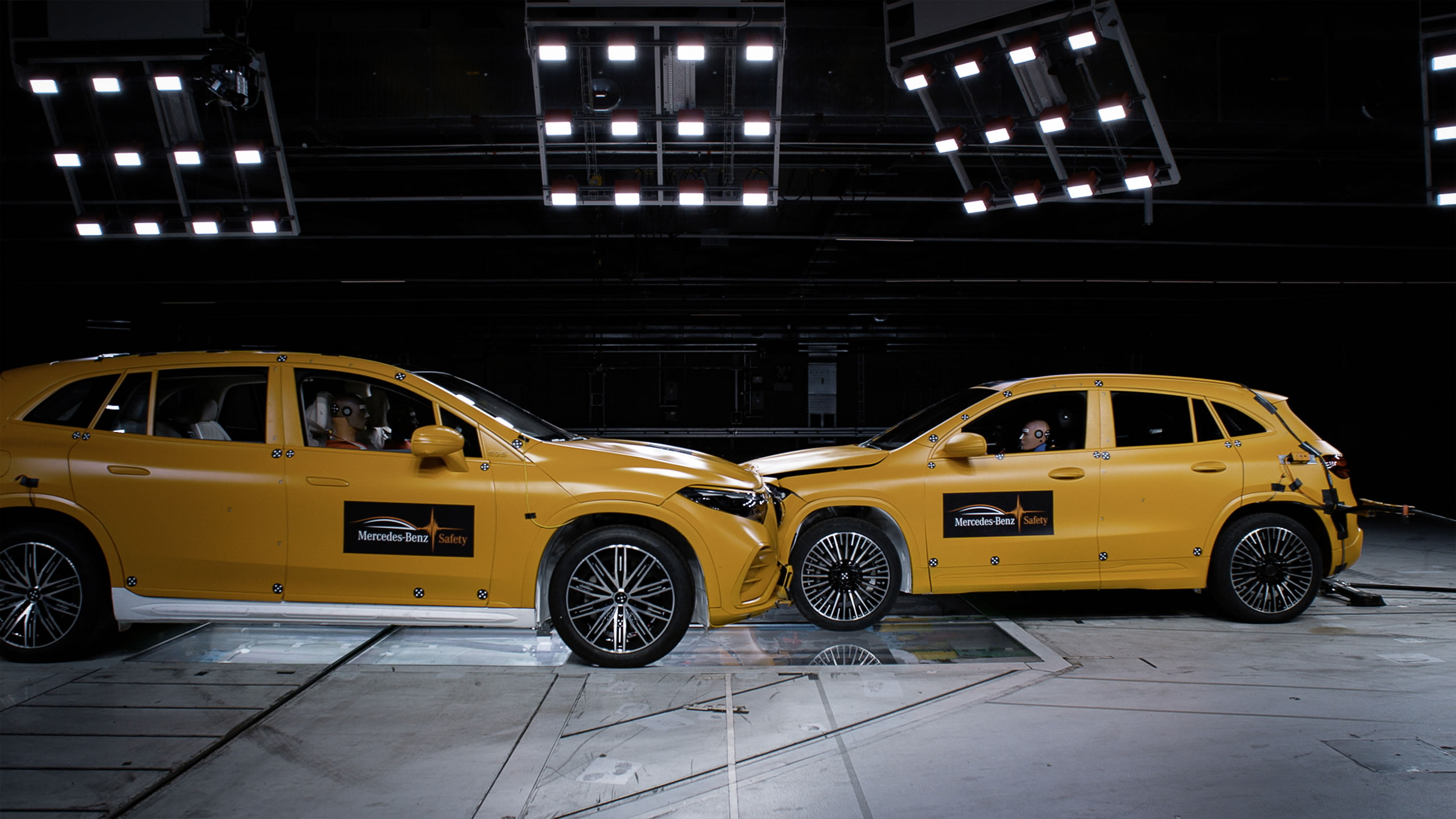 Nárazové skúšky v reálnom živote: elektrické vozidlá Mercedes-Benz sú rovnako bezpečné ako všetky modely s trojcípou hviezdou