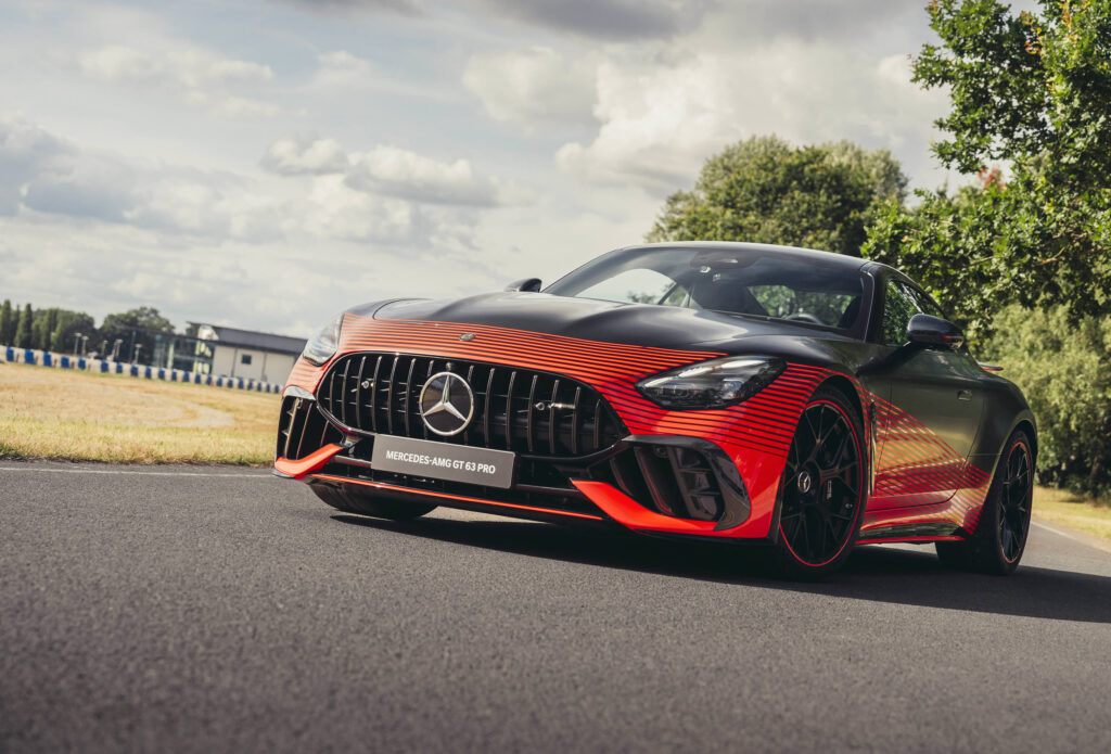 Mb63 Nový Mercedes-AMG GT 63 PRO 4MATIC+: ešte agilnejší na pretekárskej ...