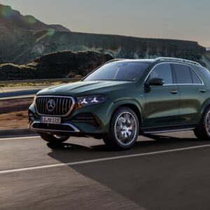 Elektrifikovaný výkon sa snúbi s efektívnosťou: nové modely Mercedes-AMG GLE 53 4MATIC+ a GLE 53 HYBRID 4MATIC+