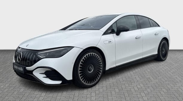 Mercedes-AMG EQE 43 4MATIC sedan