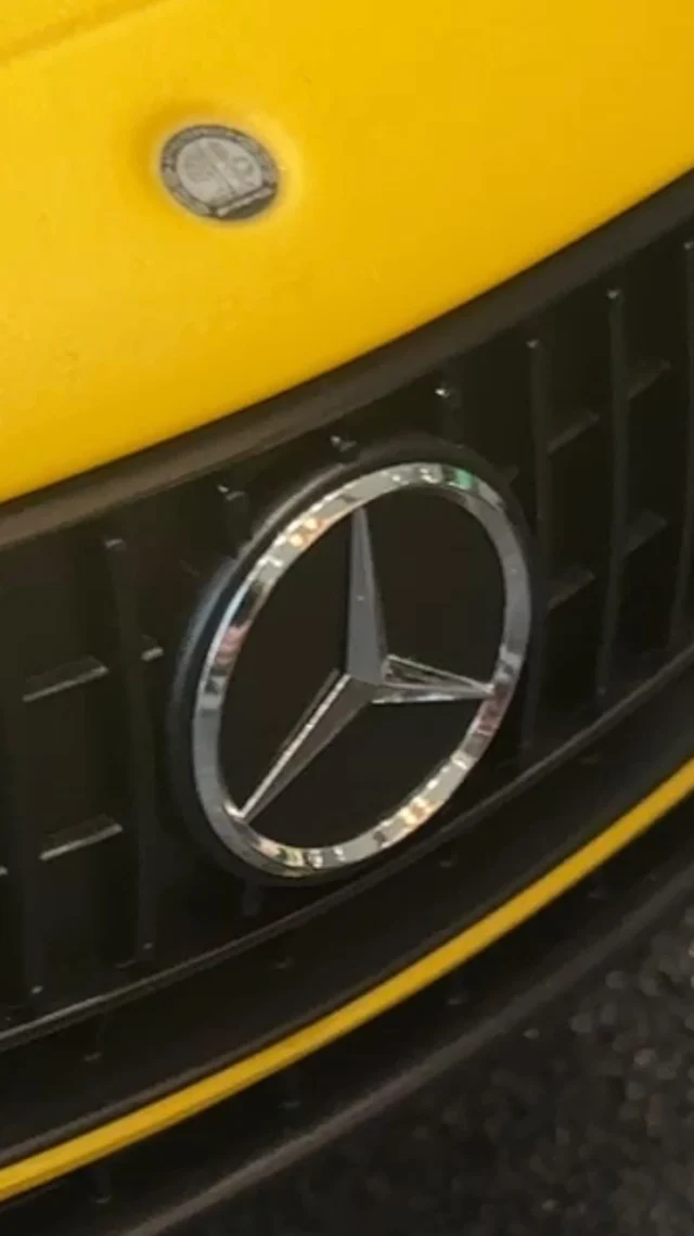 It’s a 1 of 1 🤯
Chceš aj ty takýto nezvyčajný Mercedes? ⭐️
Daj nám vedieť do komentáru! 📩

#mbpanonska #mercedesbenz #mercedes #benz #1of1