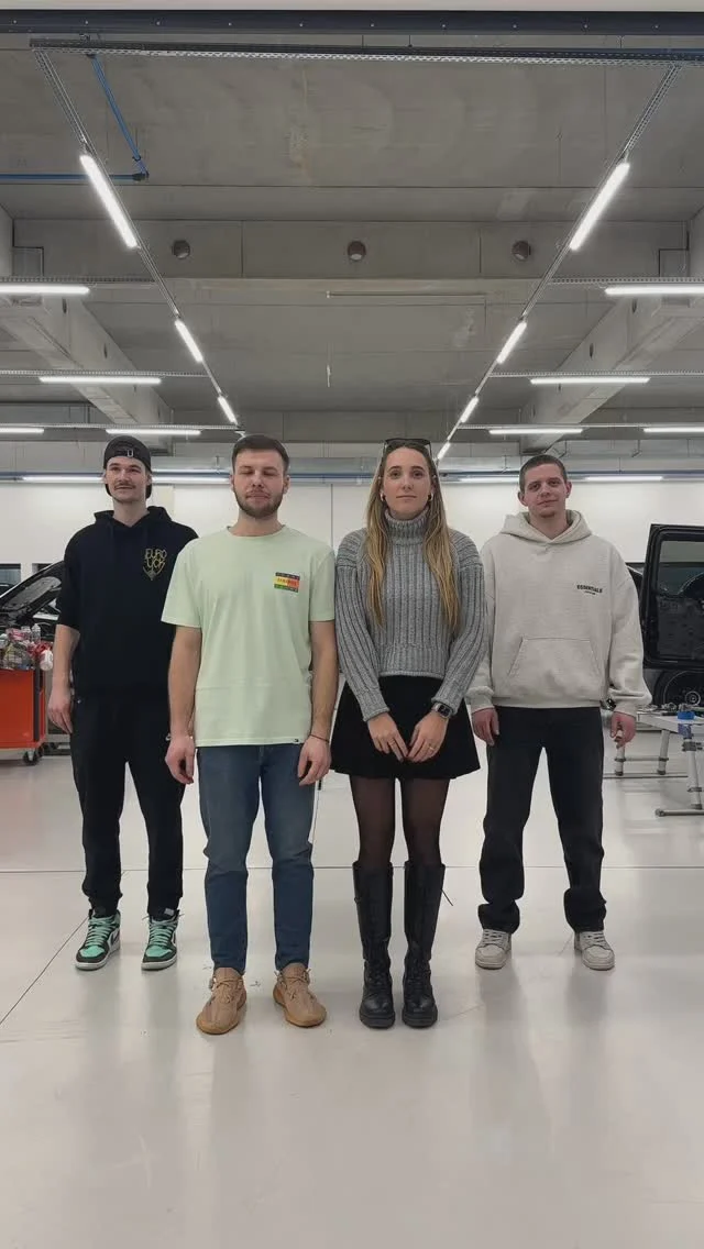 It’s MB Panónska bitch! 🕺💃🏼
Naši chalani z dielne majú veru nadanie na pózovanie 🤠
A nehynúcu lásku pre Britney Spears! 😻
Využite naše servisné služby a zistite prečo aj naši mechanici majú vždy dobrú náladu! 😉