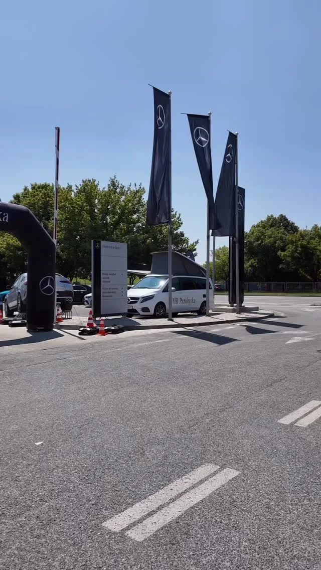 Poďte si s nami pripomenúť ešte raz Raňajky s Hviezdou!

.
.
.
.
.
.
.
.
.
.
.
.
.
.
#mbpanonska #mercedesbenz #mercedes #benz #amg #mbp #showroom #mercedesamg #bratislava #mercedesedit #raňajky #ranajkyshviezdou #2025 #edunex #edit #carmeet #akcia