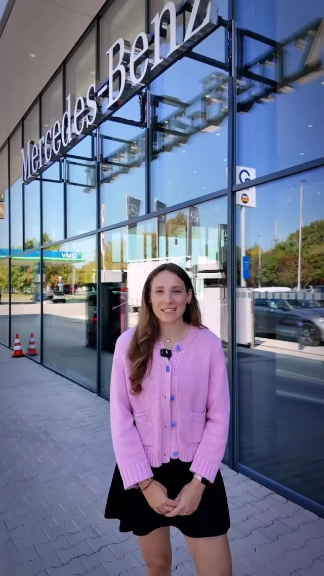 Pretože servis by nemal byť starosťou – ale štandardom.
💫 Pri kúpe nového vozidla od MB Panónska teraz získate servis na 3 roky alebo do 75 000 km zdarma. Pri Triede E, GLE a GLS je to až na 4 roky!
Veríme v kvalitu našich vozidiel, a preto ponúkame riešenie, ktoré vám zníži prevádzkové náklady a prinesie maximálnu istotu bez ďalších investícií do údržby. Neodkladajte rozhodnutie – odpočet DPH už čoskoro nemusí byť 100 %.

.
.
.
.
.
.
.
.
.
.
.
.
Servis zadarmo od MB Panónska! 
.
#mercedes #amg #mbp #edunex #mbpanonska #benz #zaujimavosti #czsk #mercedesstar #cars #carnews
#zadarmo #free #servis #serviszdarma