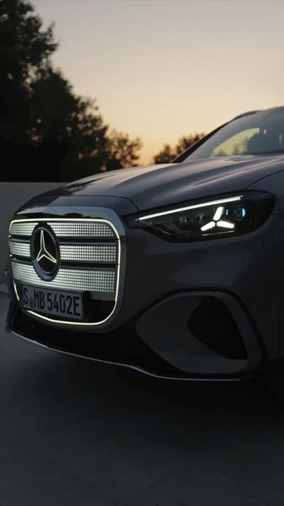 🚘 Budúcnosť jazdy začína tu v MB Panónska.
🔌 Buďte medzi prvými a objednajte si novú plne elektrickú GLC. Teraz navyše s nabíjacou kartou s kreditom 1 000 €. 

#MBPanonska #MercedesBenz #ElectricLuxury #DriveTheFuture #MercedesCLA #ElectricExperience #MBOS #MBUX #MercedesSlovakia #LuxuryDrive