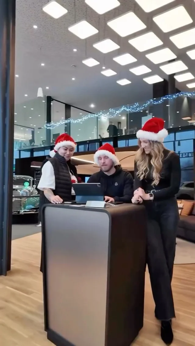 Prajeme Vám krásne sviatky 🎅🎄
.
.
.
.
.
.
#mbpanonska #mercedesbenz #mercedes #christmas #edunex