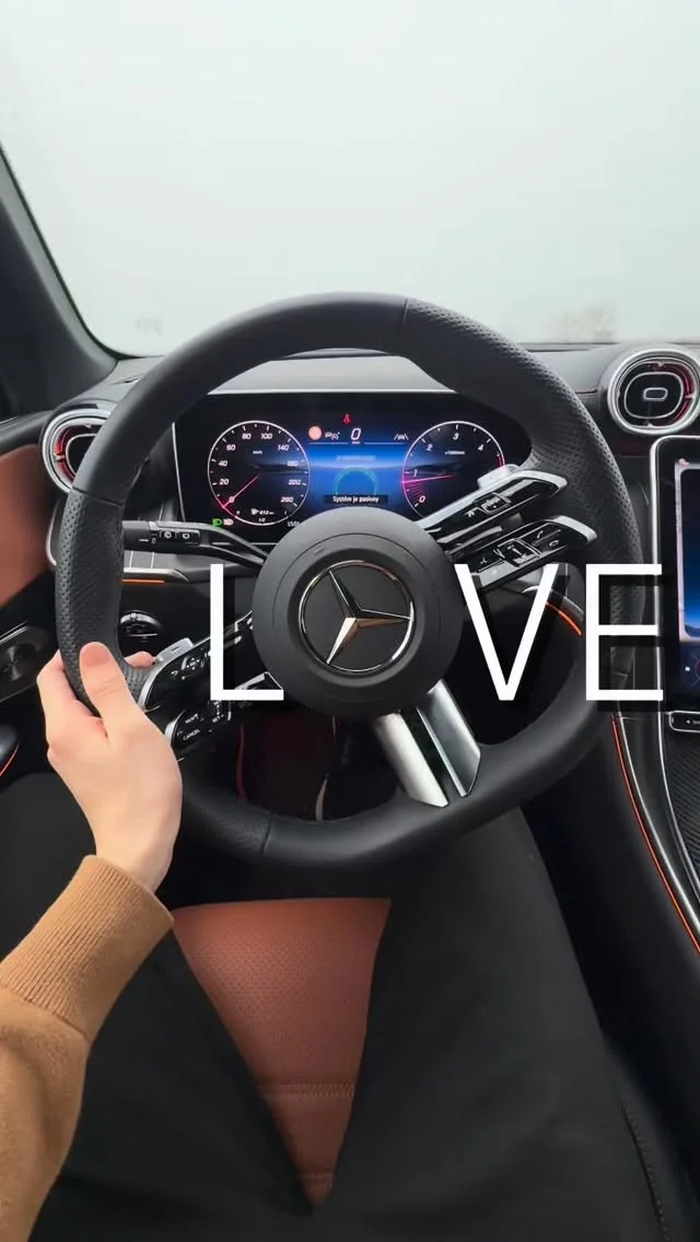 Mercedes ist just “LOVE”❤️
.
.
.
.
#mbpanonska #mercedesbenz #mercedes #love #edunex